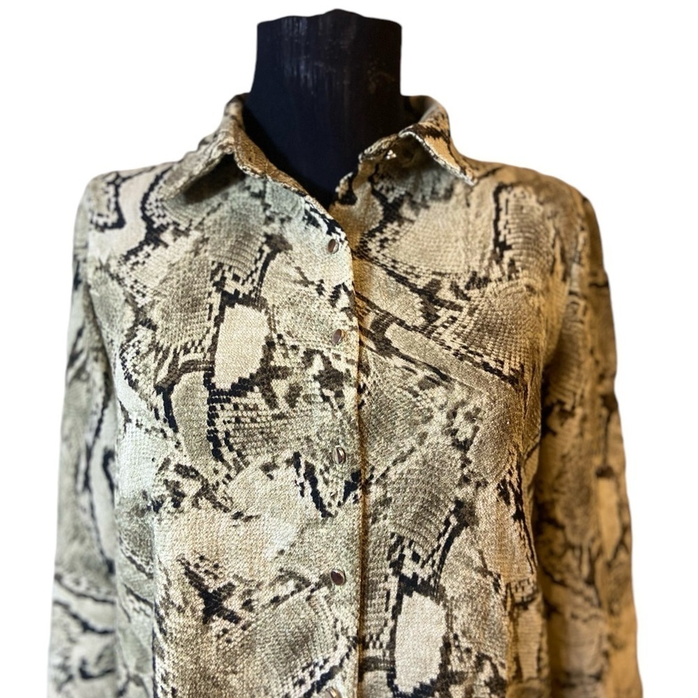Counterparts Women's Animal Print Button-down Blouse Size Small - Picture 4 of 14